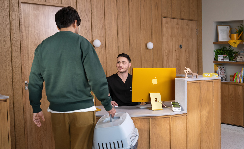 Com o iMac, a admissão de pacientes é simples e precisa.