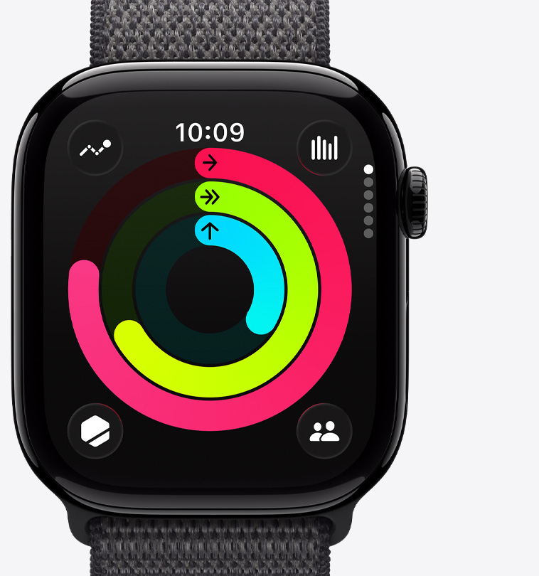 ساعة Apple Watch Series 11، إطار تيتانيوم، إطار بلون أسود لامع مصقول، حلقات النشاط: الحركة، التمرين، الوقوف، التاج الرقمي، حزام، حزام Loop رياضي بلون رمادي غامق