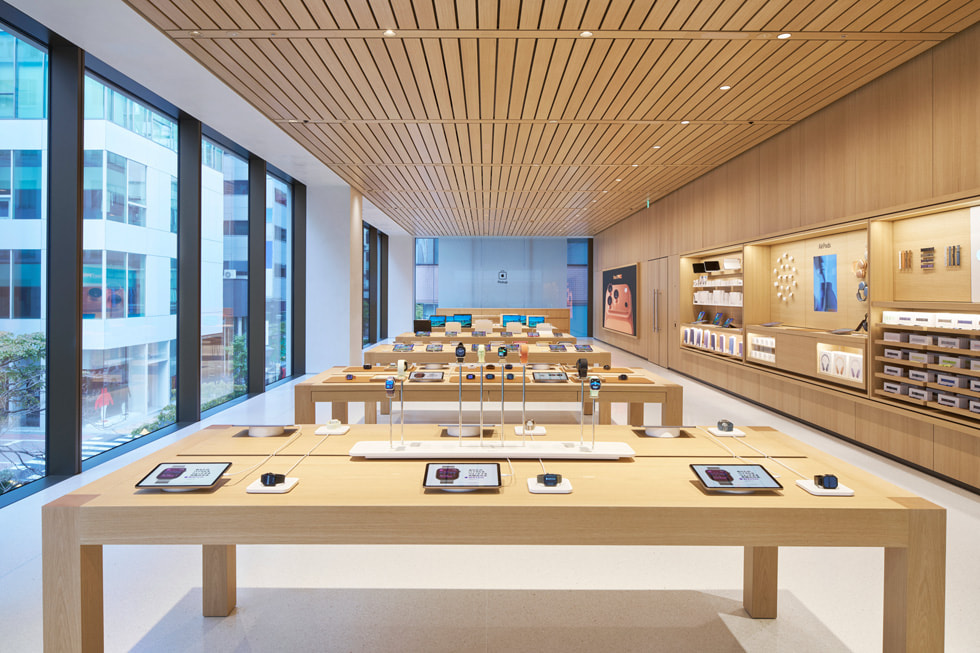 An interior view of Apple Ginza, including the Apple Pickup area.